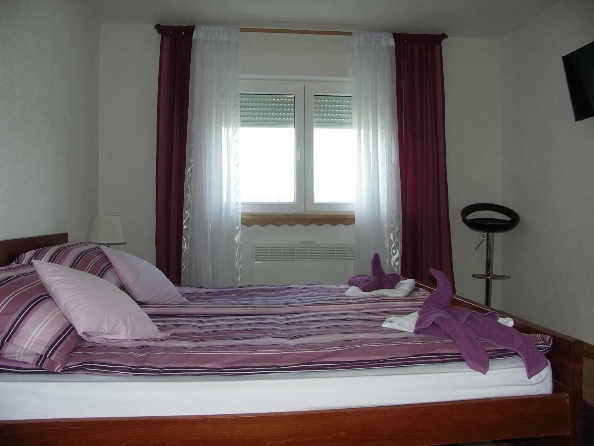 Apartments Zegarac House كورينيتسا المظهر الخارجي الصورة