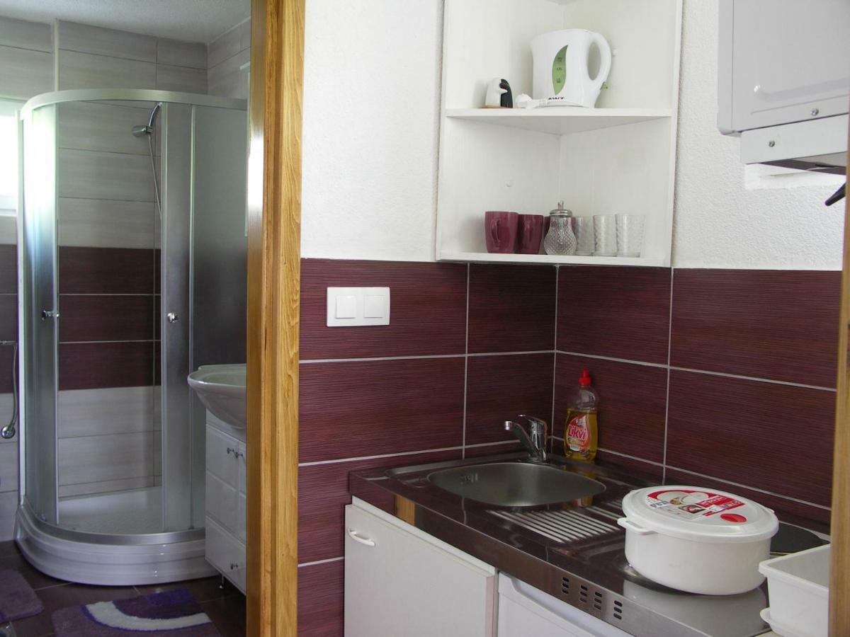 Apartments Zegarac House كورينيتسا المظهر الخارجي الصورة